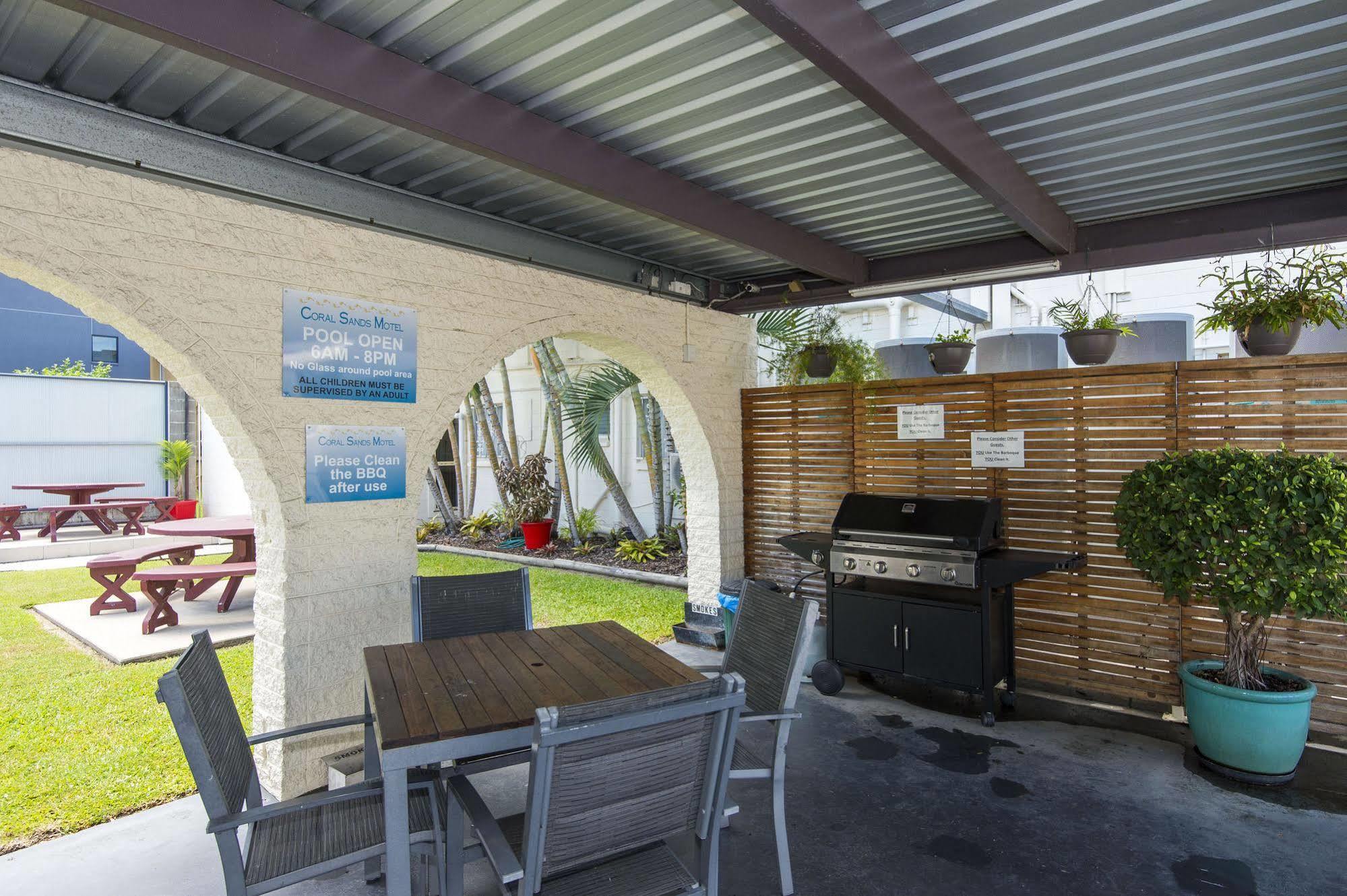 Coral Sands Motel Mackay Exterior foto