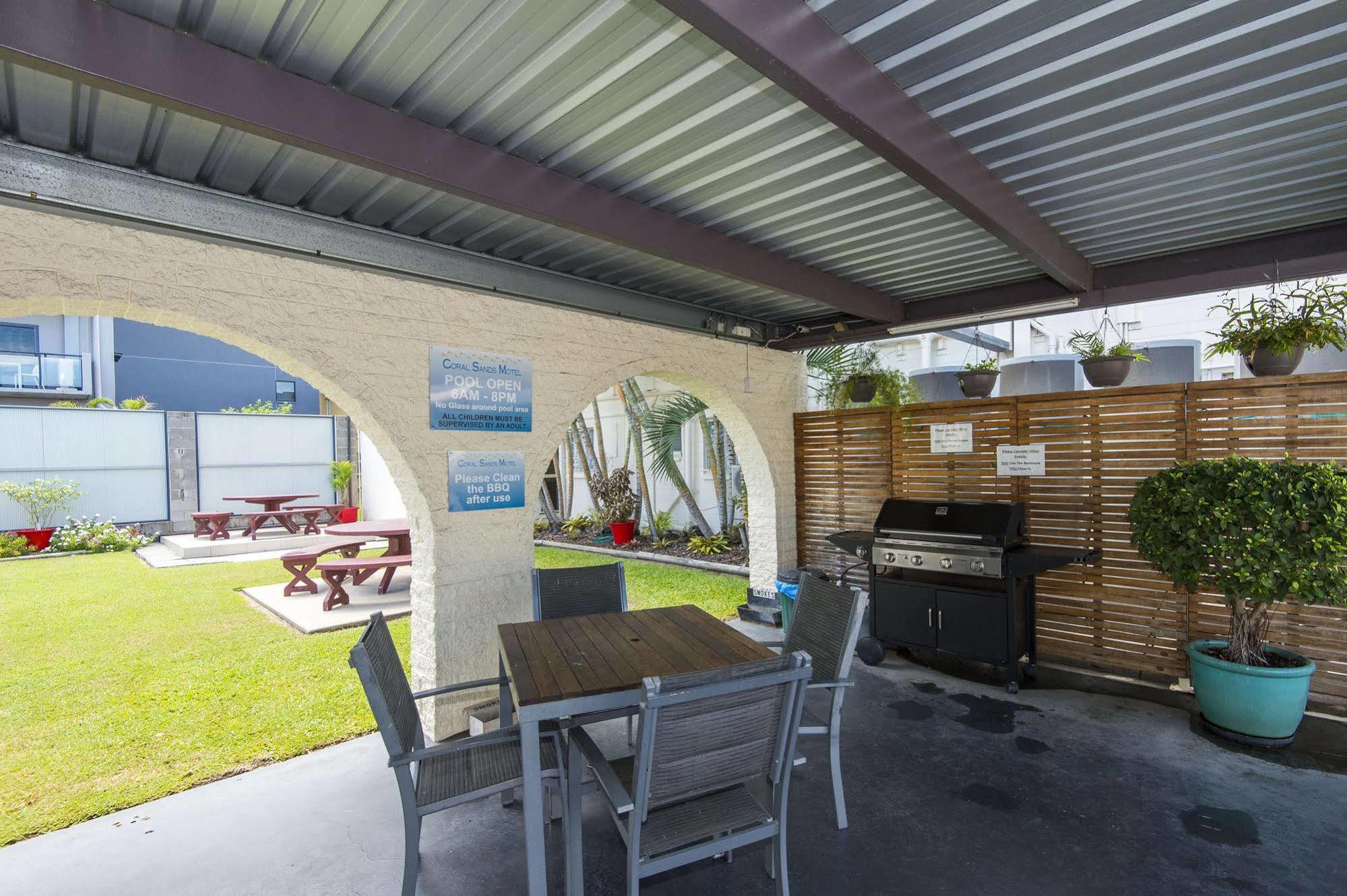 Coral Sands Motel Mackay Exterior foto